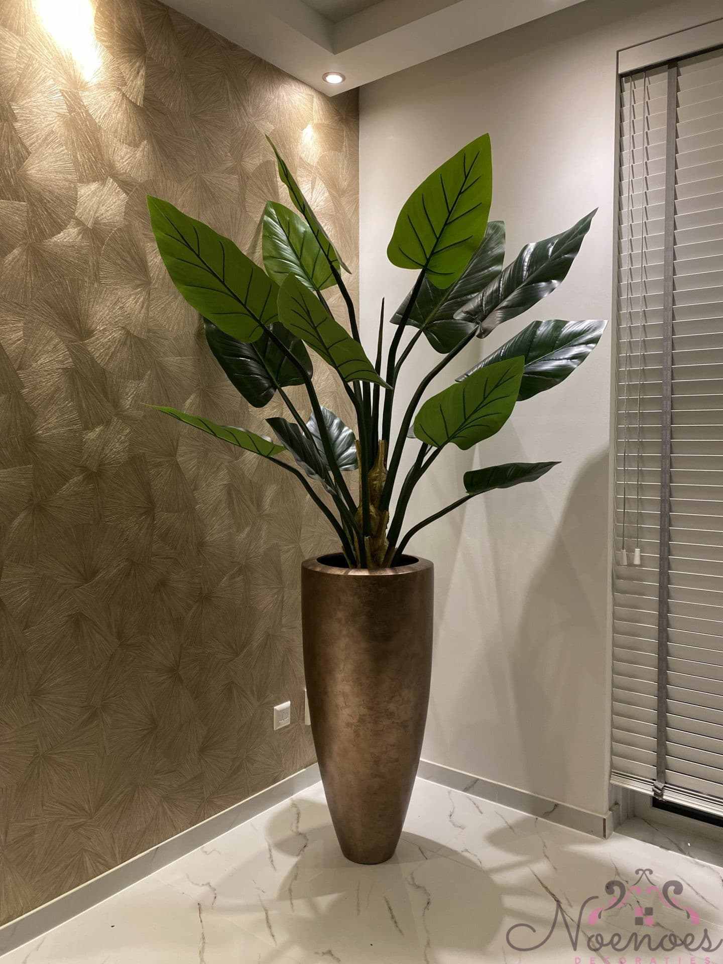 Kunstplant strelitzia in gouden Bamba vaas 40x90 cm, totaal 215 cm