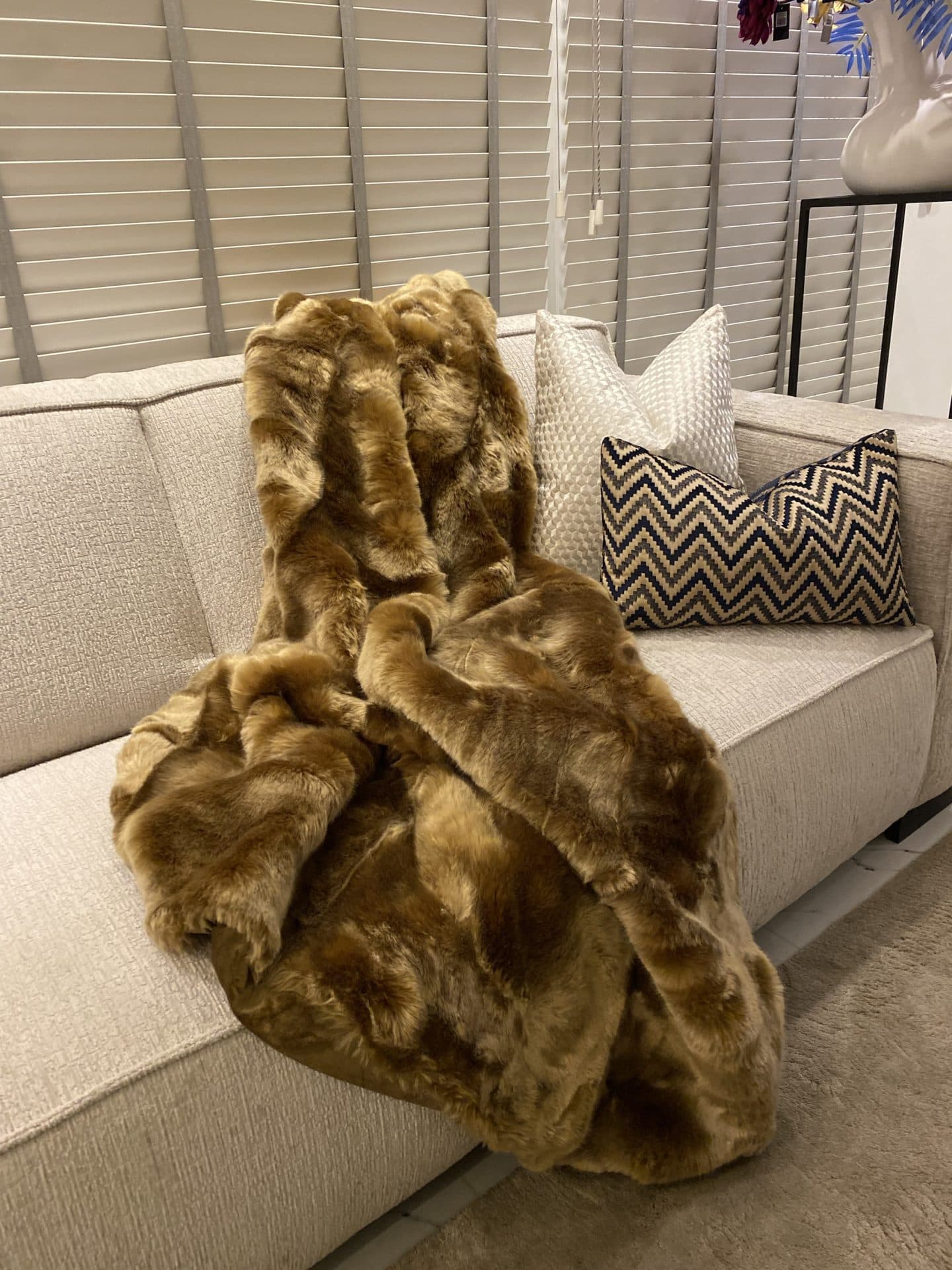 Bontplaid shiny gold 130x170 cm - dikke nepbont plaid