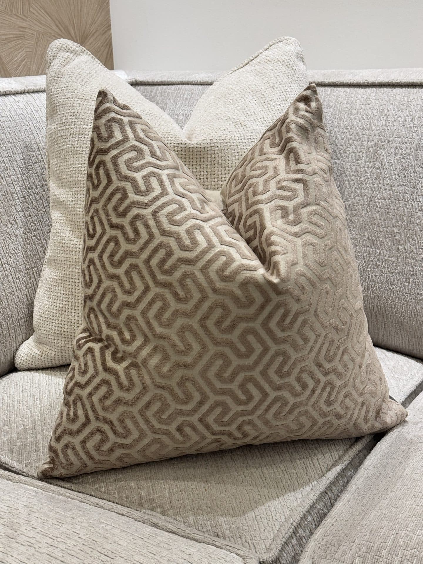 Sierkussen natural brown geometrisch patroon 50x50 cm