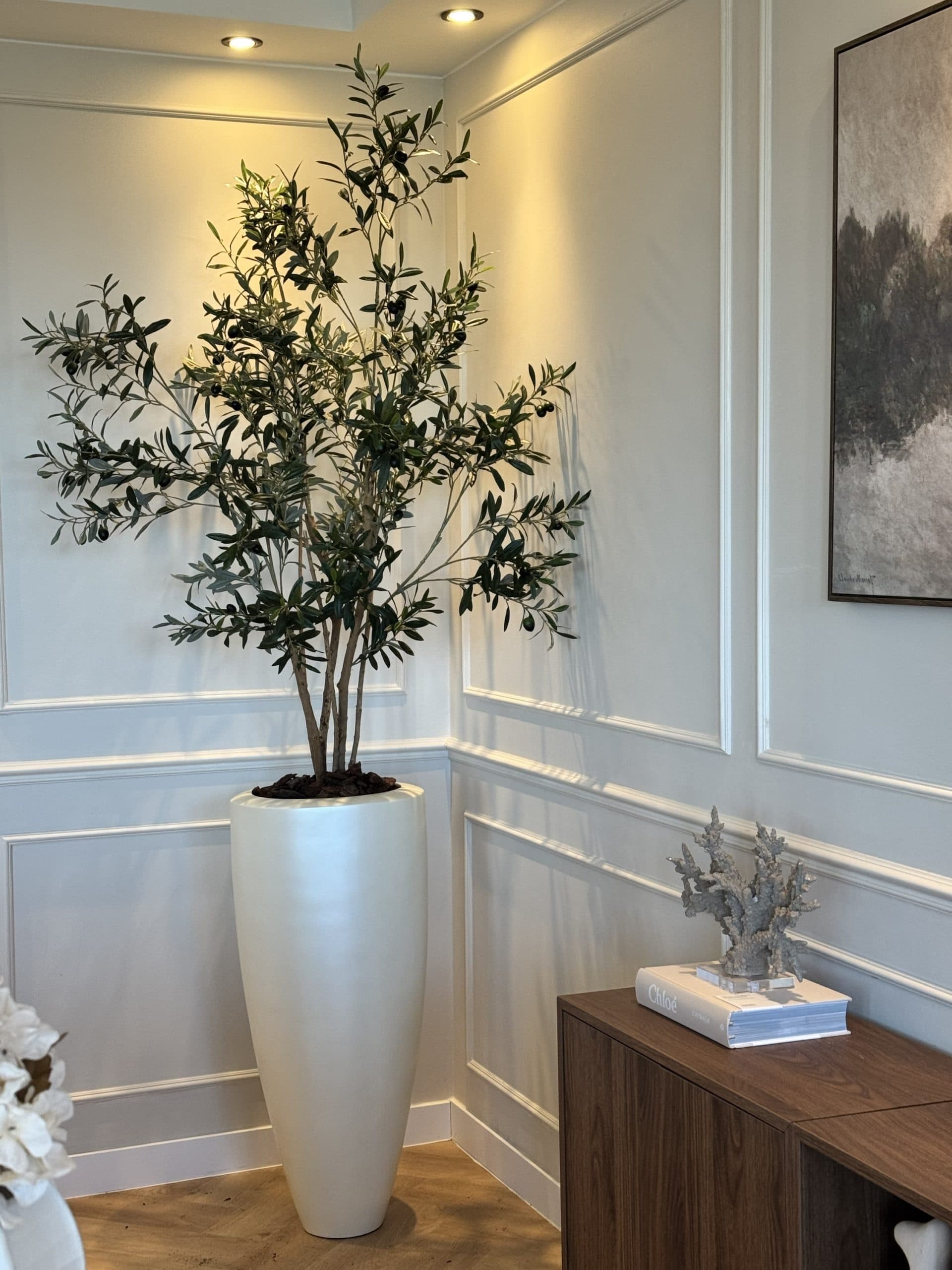 Olijfboom kunstplant in ivory metallic vloervaas 90 cm hoog
