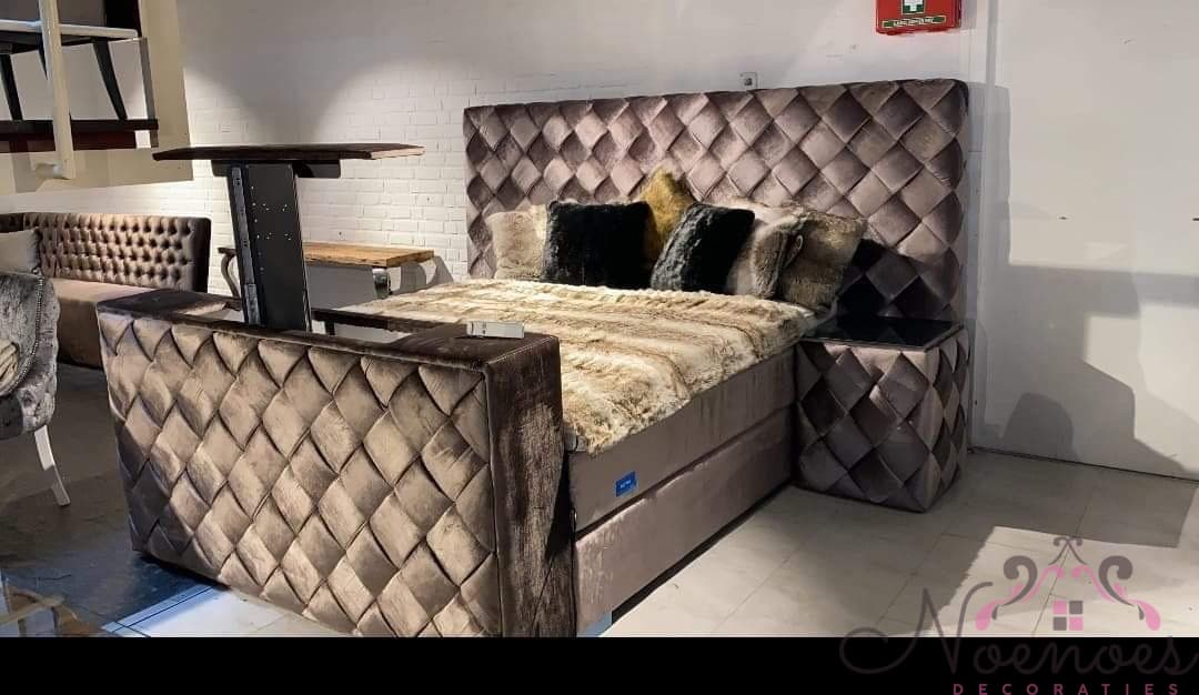 Boxspring Dubai met tv-lift en hoofdbord, 180x200 cm