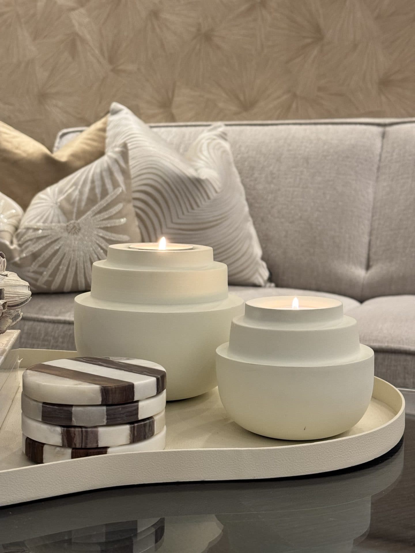 Waxinelichthouders set van 2 ivory getrapte vorm S en M