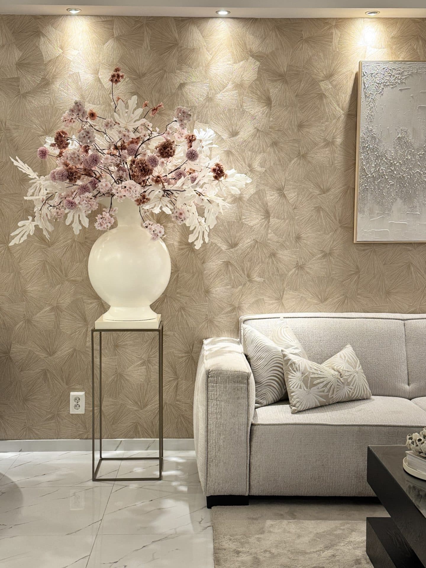 Billy vaas cream ivory opgemaakt met zijdebloemen XXL (130 cm)