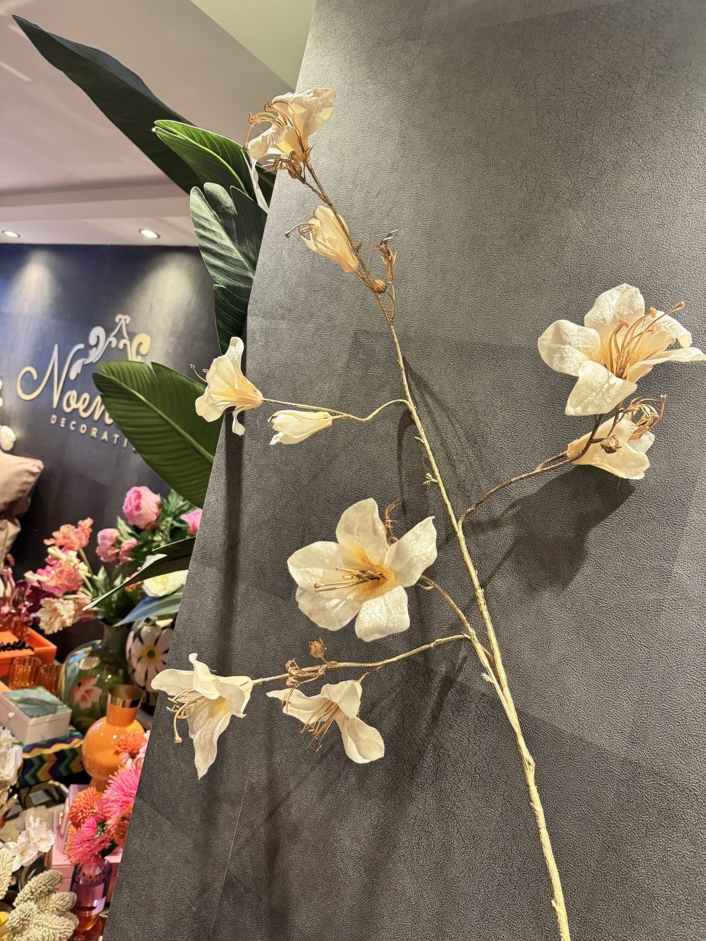 Magnolia tak ivory-goud zijdebloem 115 cm