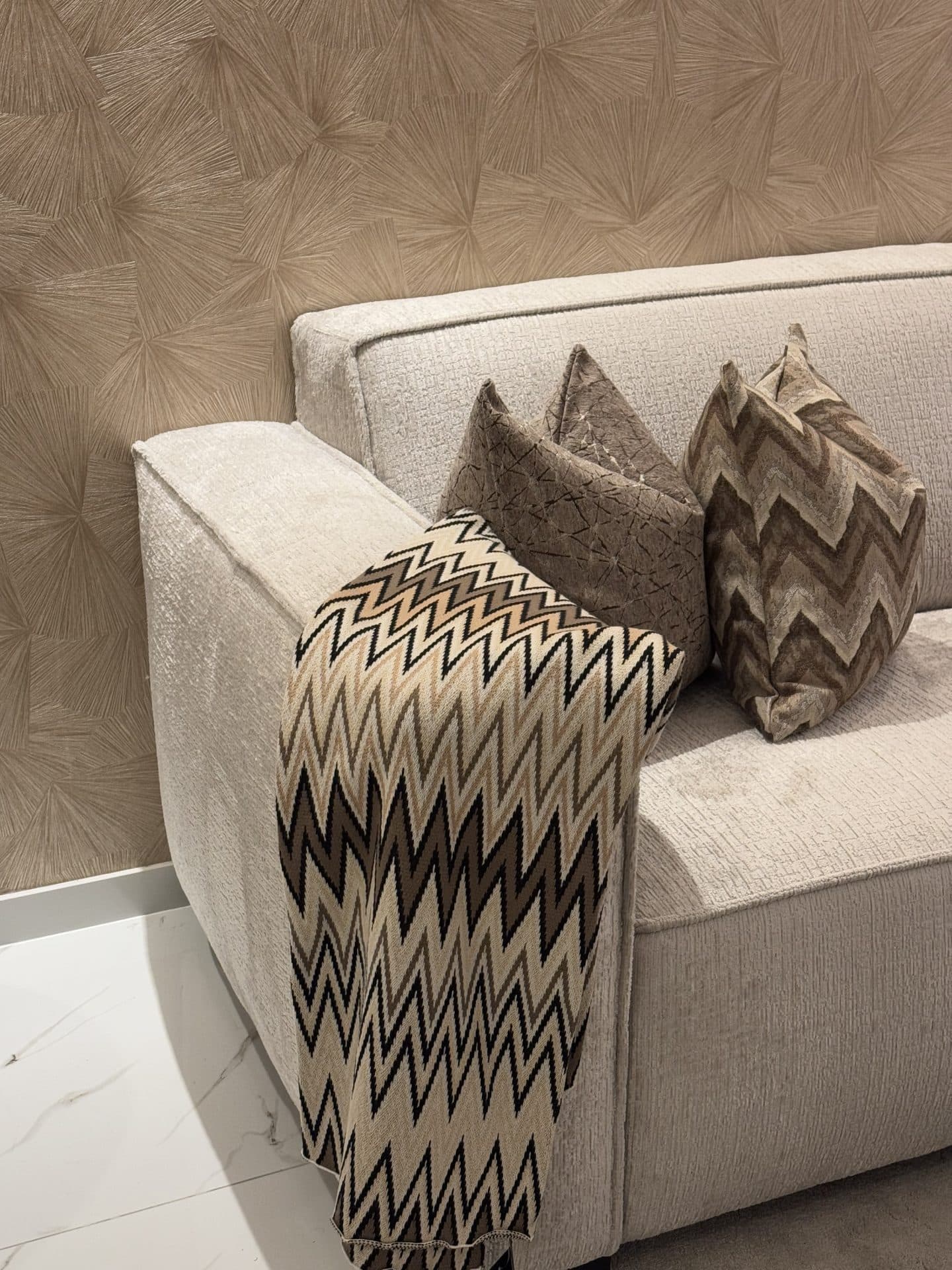 Zigzag plaid taupe-crème 130x170 cm
