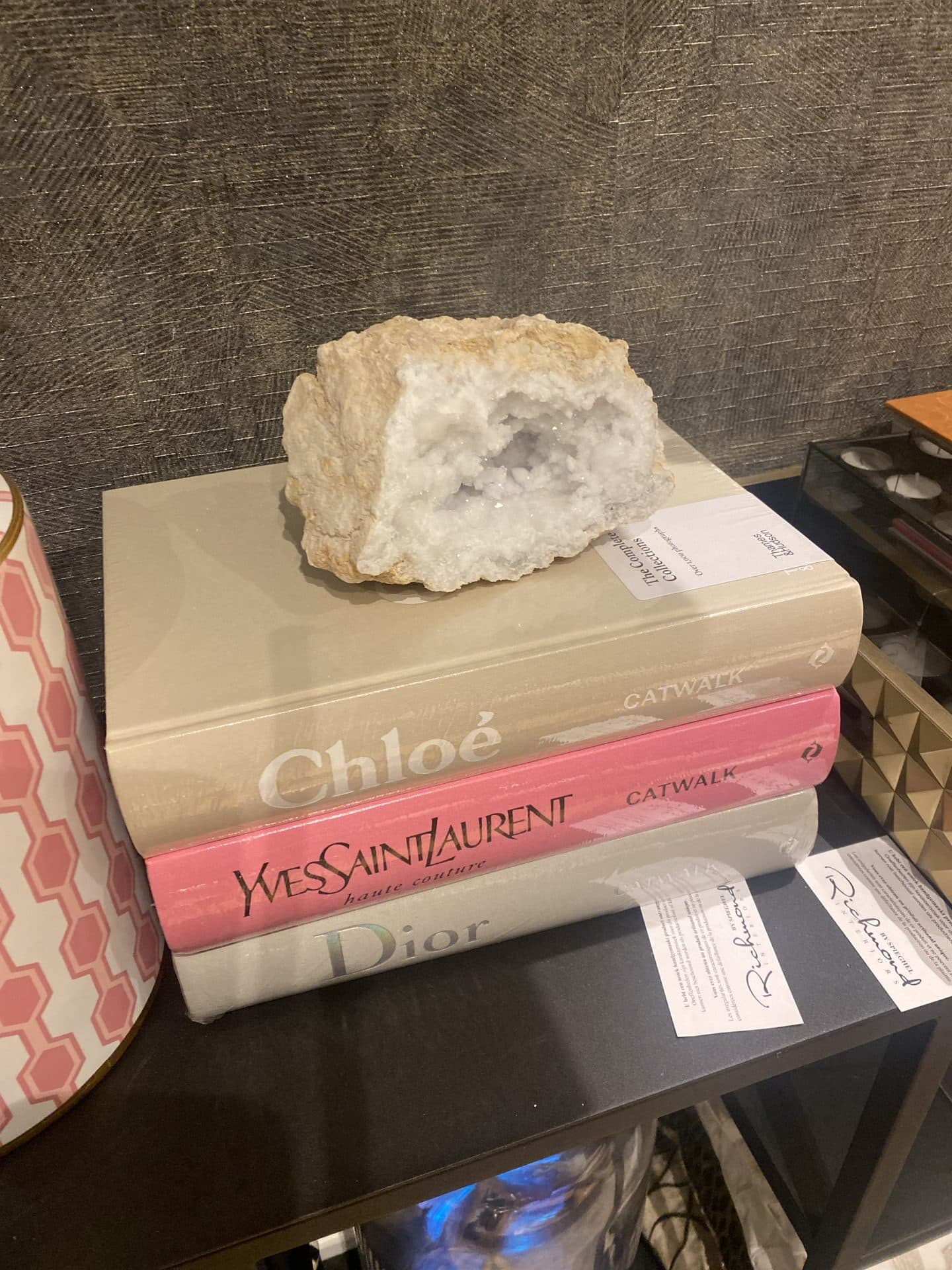Bergkristal geode decoratie 16,5x9x10 cm, 1,4 kg