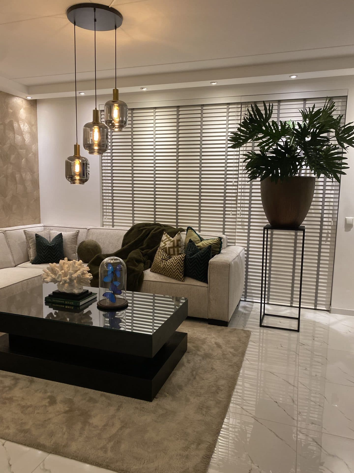 Vaas Oceaan opgemaakt met kunstplant Philodendron Selloum 110 cm