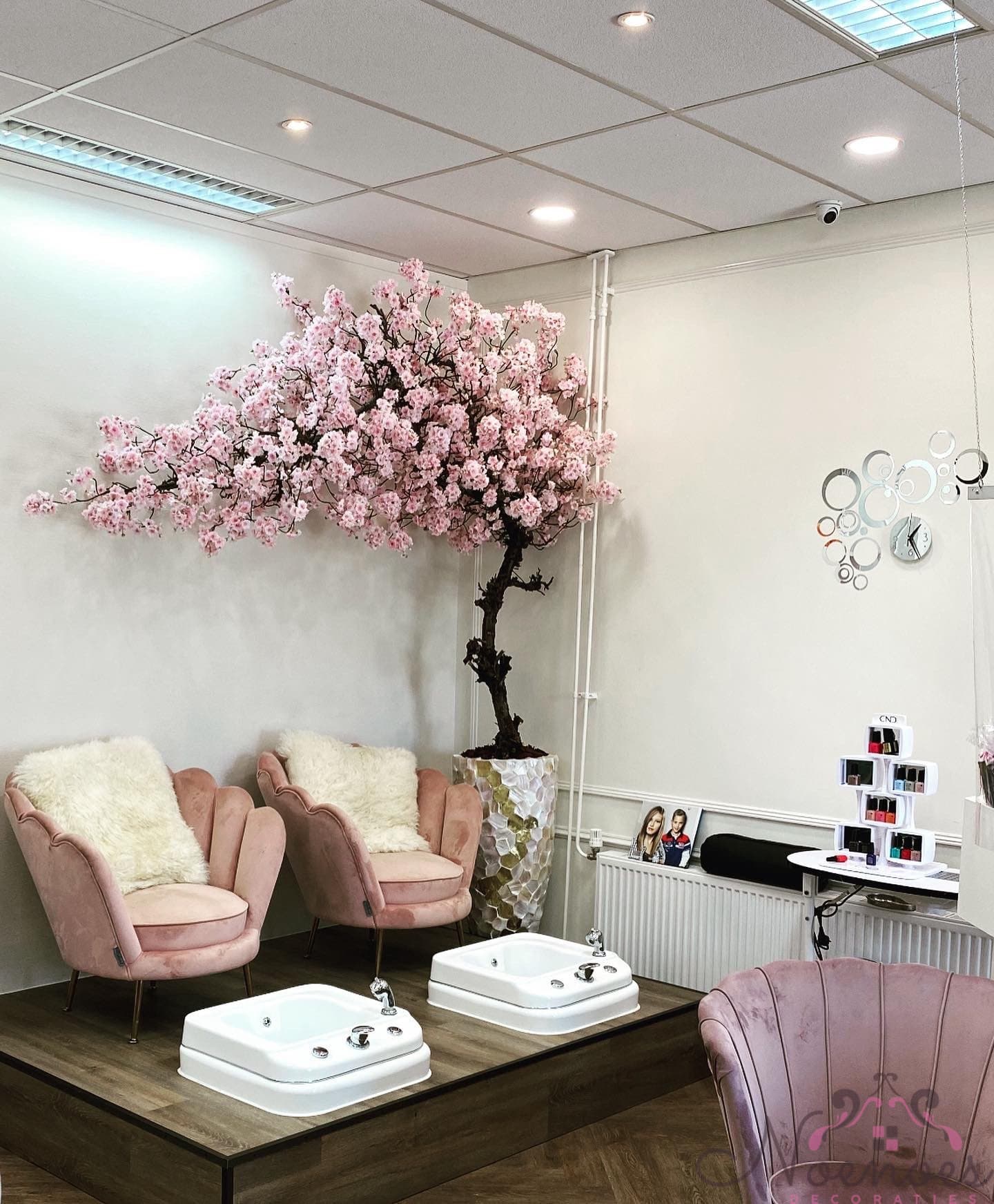 Schelpenvaas 90 cm wit-creme met Japanse sakura bloesem