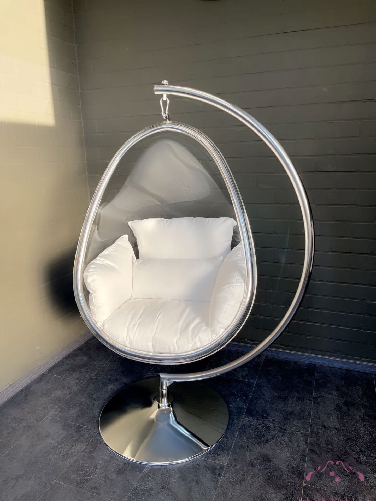 Hangstoel transparant met standaard - zilver of goud, rond of eivorm