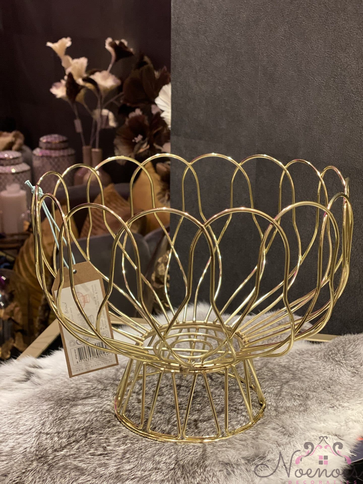 Fruitmand goud metaaldraad met bloemmotief 26x26x22 cm