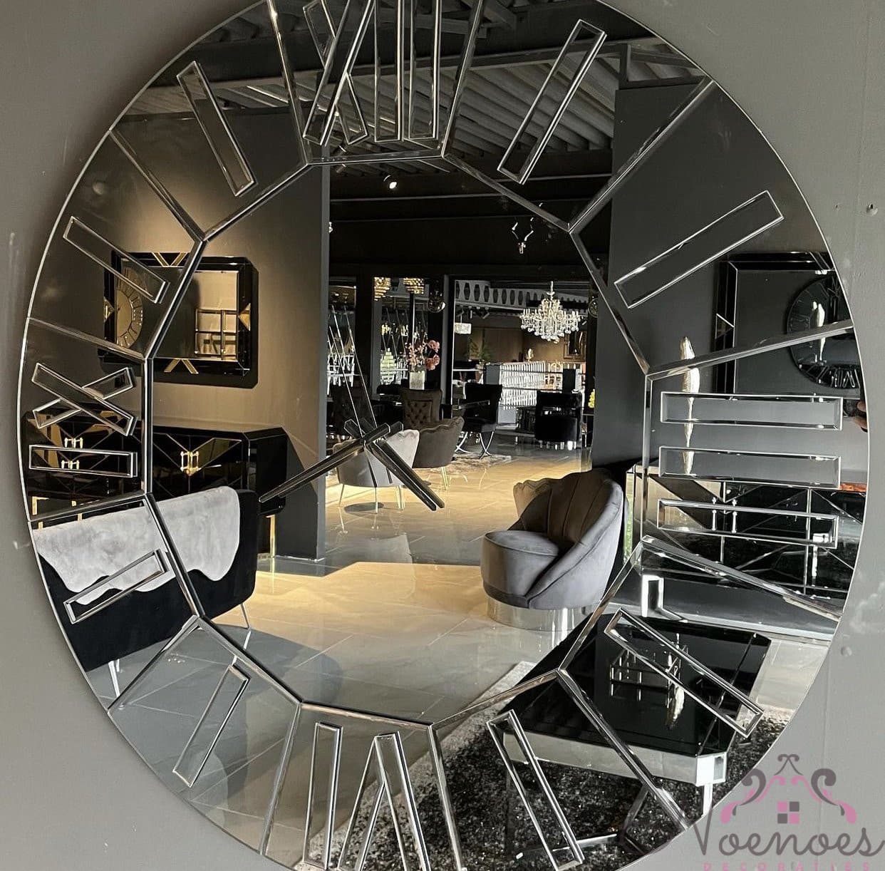 Spiegelklok rond 100x100 cm met Romeinse cijfers zilver