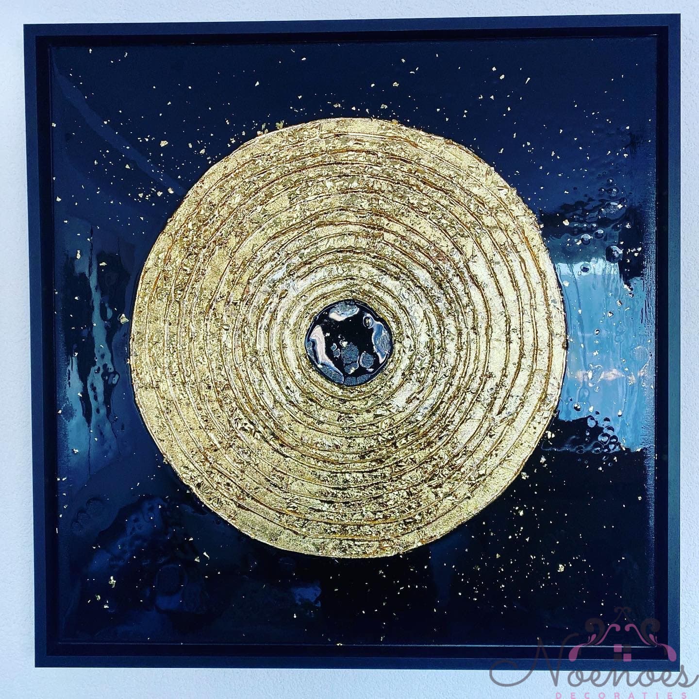 Wanddecoratie epoxy bladgoud zwart 95x95 cm in 3D baklijst
