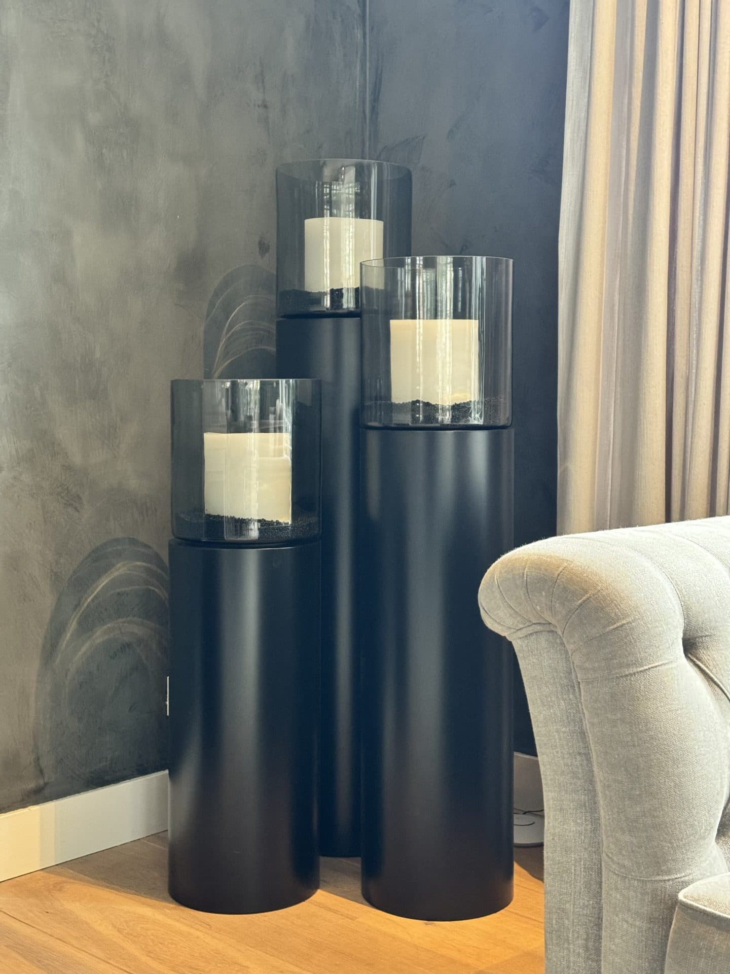 Windlichten set van 3 zwart smoke glas vloerlantaarns H90-H130 cm