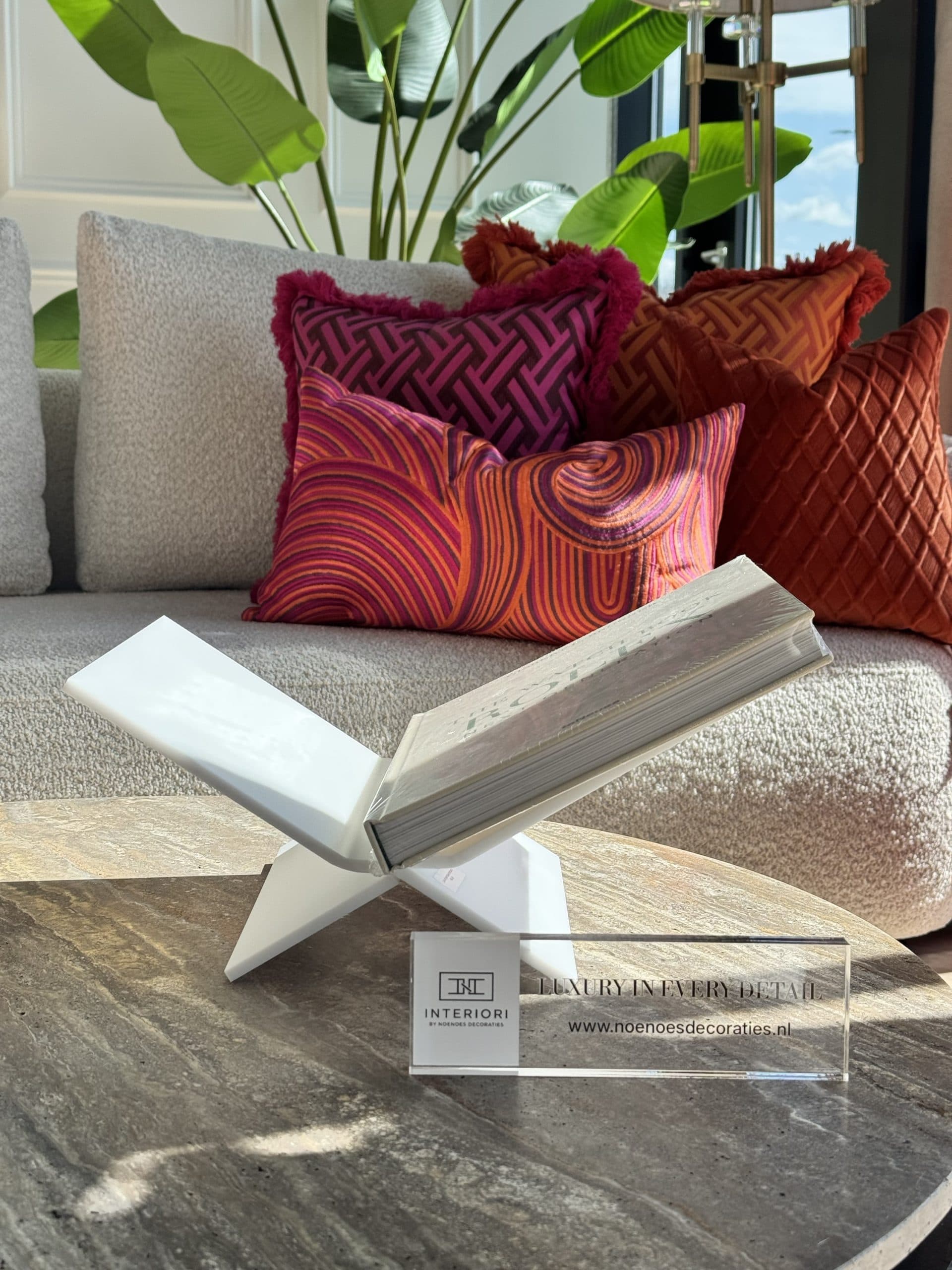 Boekenstandaard plexiglas wit mat 34x25x16 cm