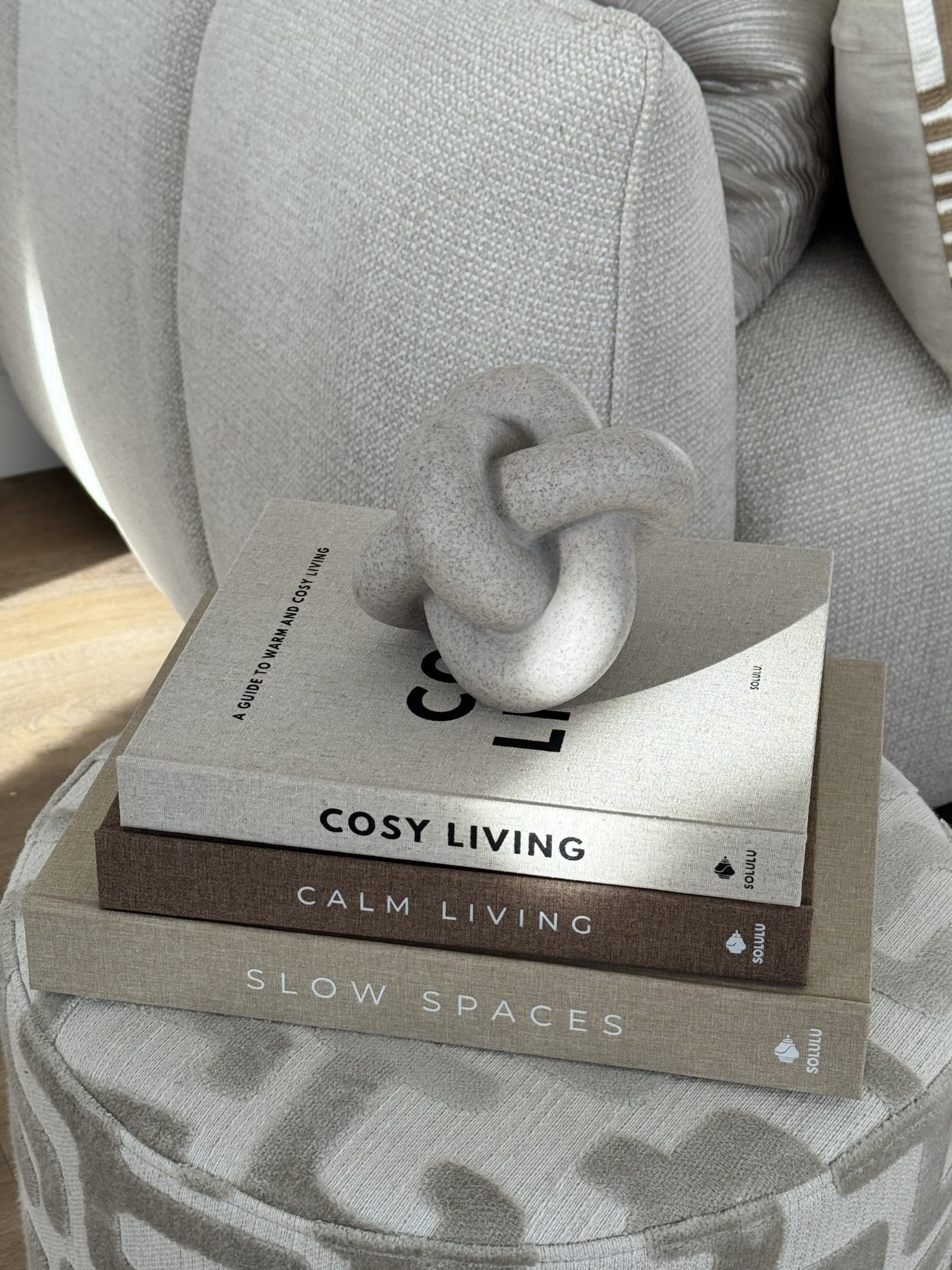 Ornament knoop zand 15x15x15 cm – decoratieve knoopsculptuur